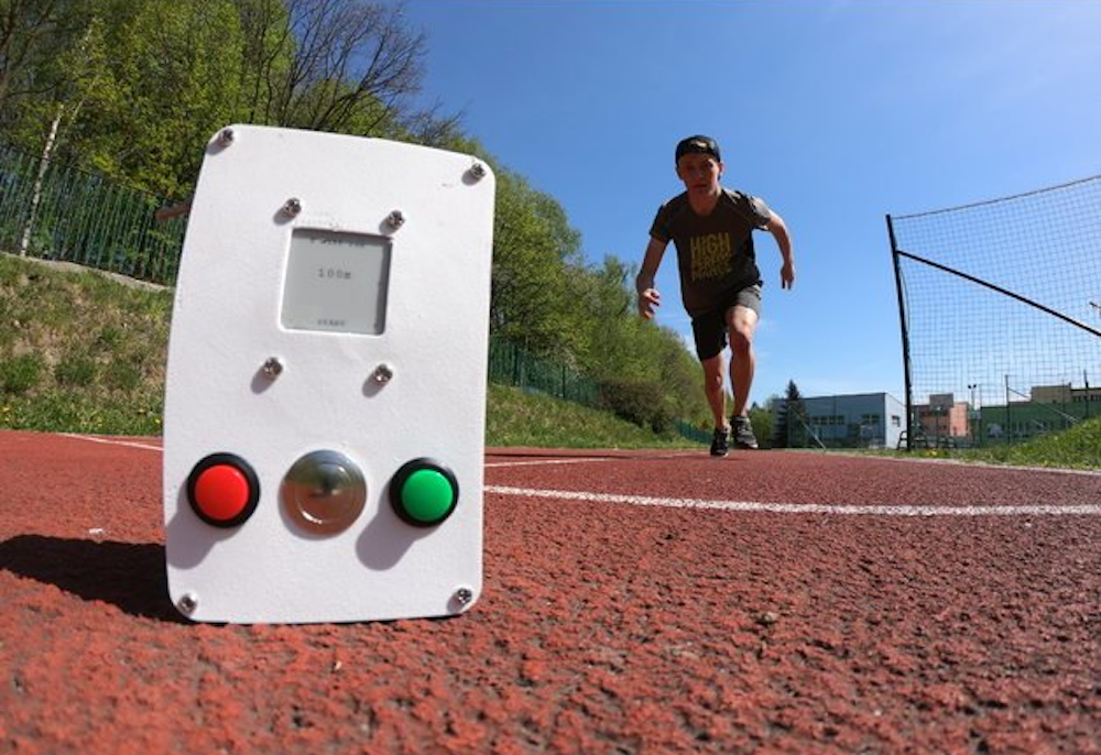 See how fast you can run a 100m dash with this Arduino timer